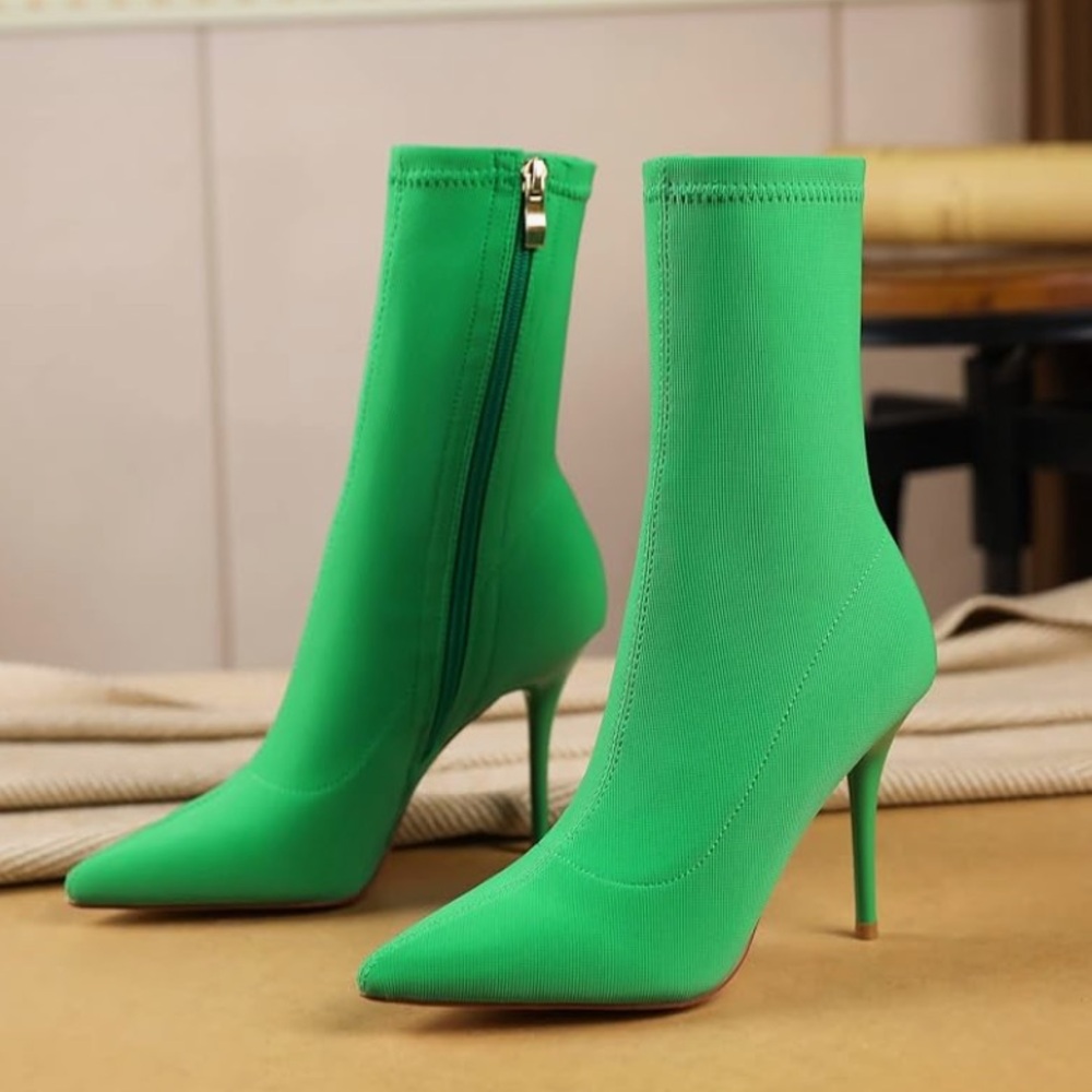 Vivianly pointed toe sockboom stiletto shoes size 8.5